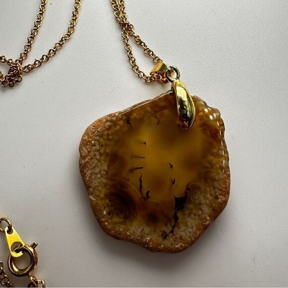 SALE! 18" gold tone chain with agate slice pendant, necklace! - Picture 4 of 15